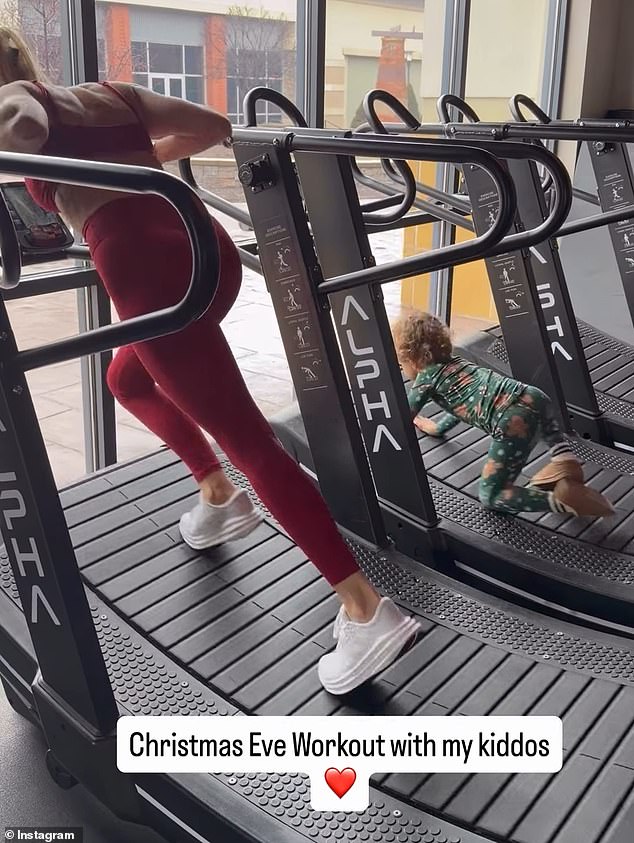 However, as they walked on the treadmill, both Sterling and Bronze seemed to fall off their machines, as they landed on their stomachs and left the video frame