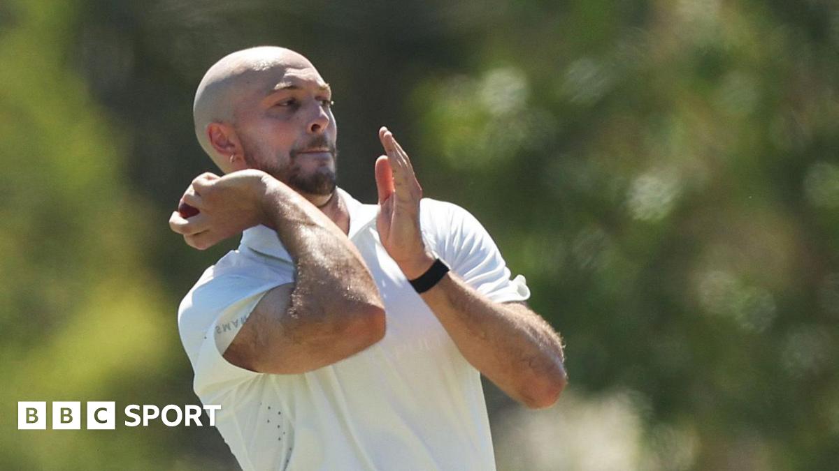 Gabe Bell bowling for Tasmania