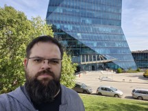 Galaxy S24 FE selfies - f/2.4, ISO 50, 1/538s