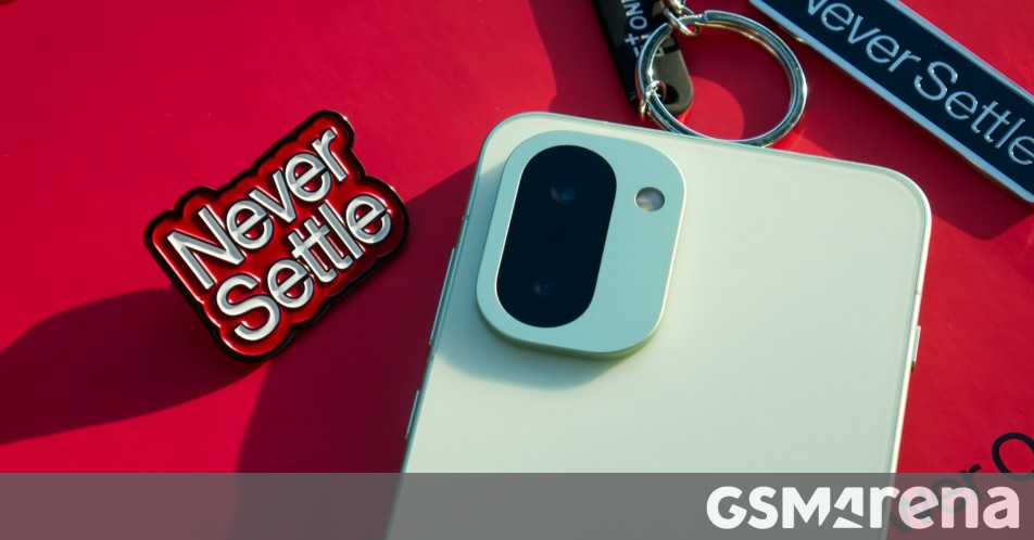 OnePlus 15R in for review