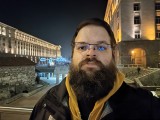 Selfie samples - 21mm, f/2.2, ISO 3200, 1/14s (5184x3888px) - Xiaomi Redmi Note 15 Pro 5G review