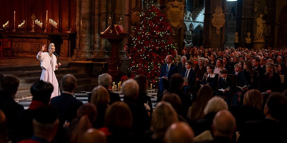 Kate Middleton gives thanks to Katie Melua performing during Christmas Carol Service