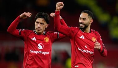Manchester United's Lisandro Martinez and Matheus Cunha celebrate the win against Newcastle