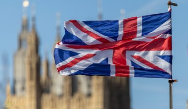 UK flag clash as foreign banners fly, citizens push back on woke Britain