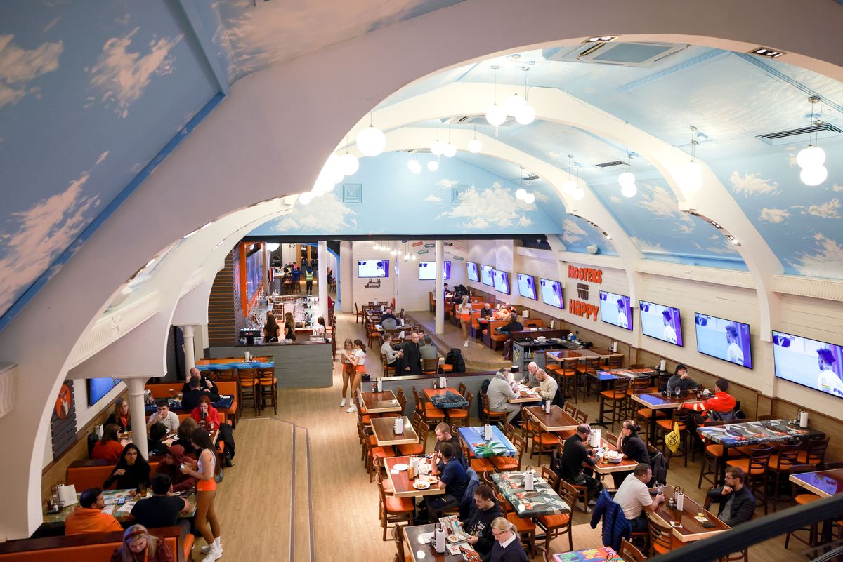 The new Hooters in Liverpool is the biggest in the world