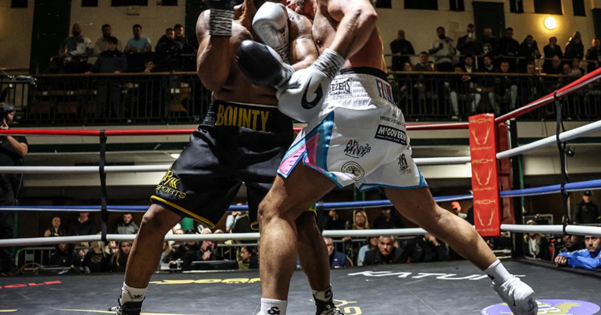 Wisbech boxer Eli Frankham defeated by Michael Hunter