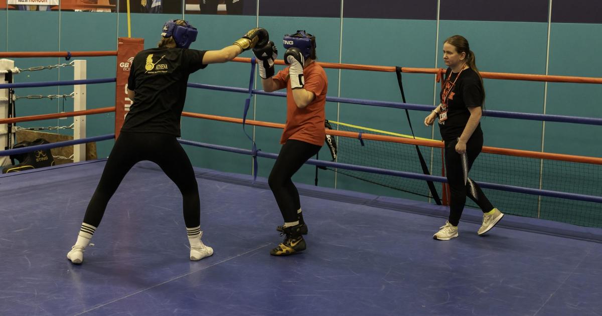 Bradford boxing coach gets national nod for Greengates work