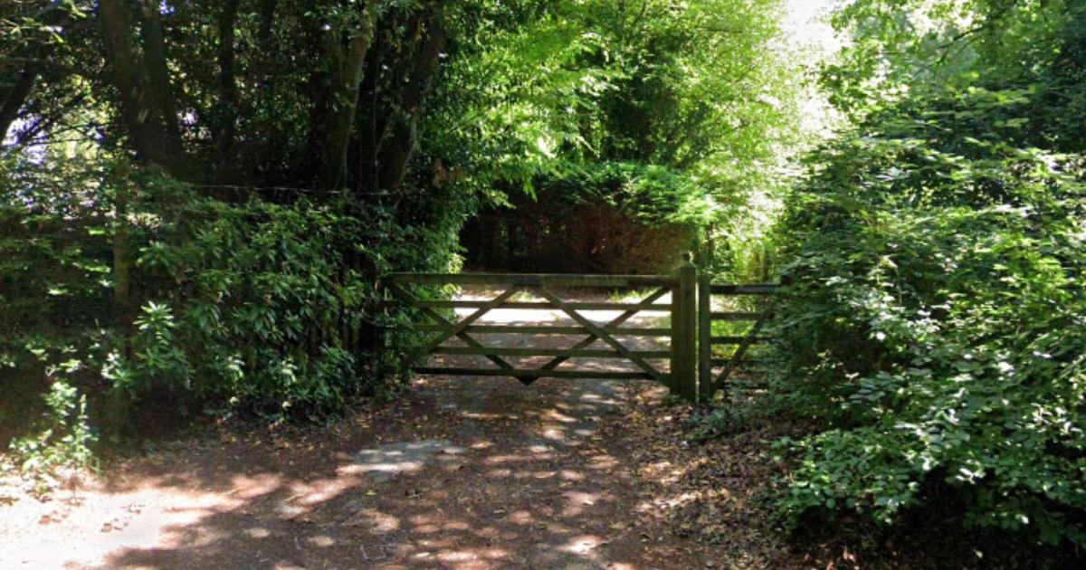 Huge house plan to replace bungalow in Awbridge, Test Valley