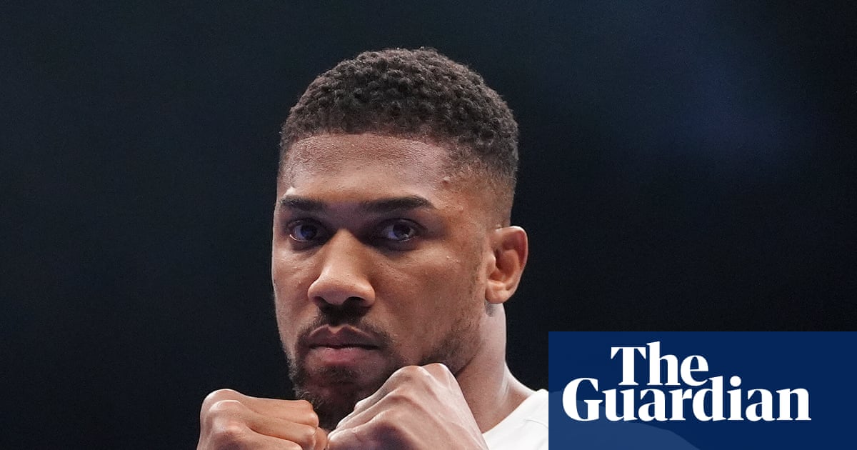 Anthony Joshua injured in car crash in Nigeria that killed two people | Anthony Joshua