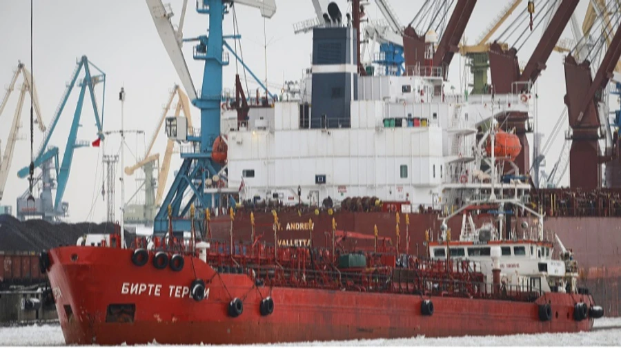 Russia's December oil and gas revenues expected to fall to lowest level since 2020 – Reuters