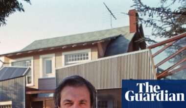 Frank Gehry: maximalist master who created instant icons like the Bilbao Guggenheim | Frank Gehry