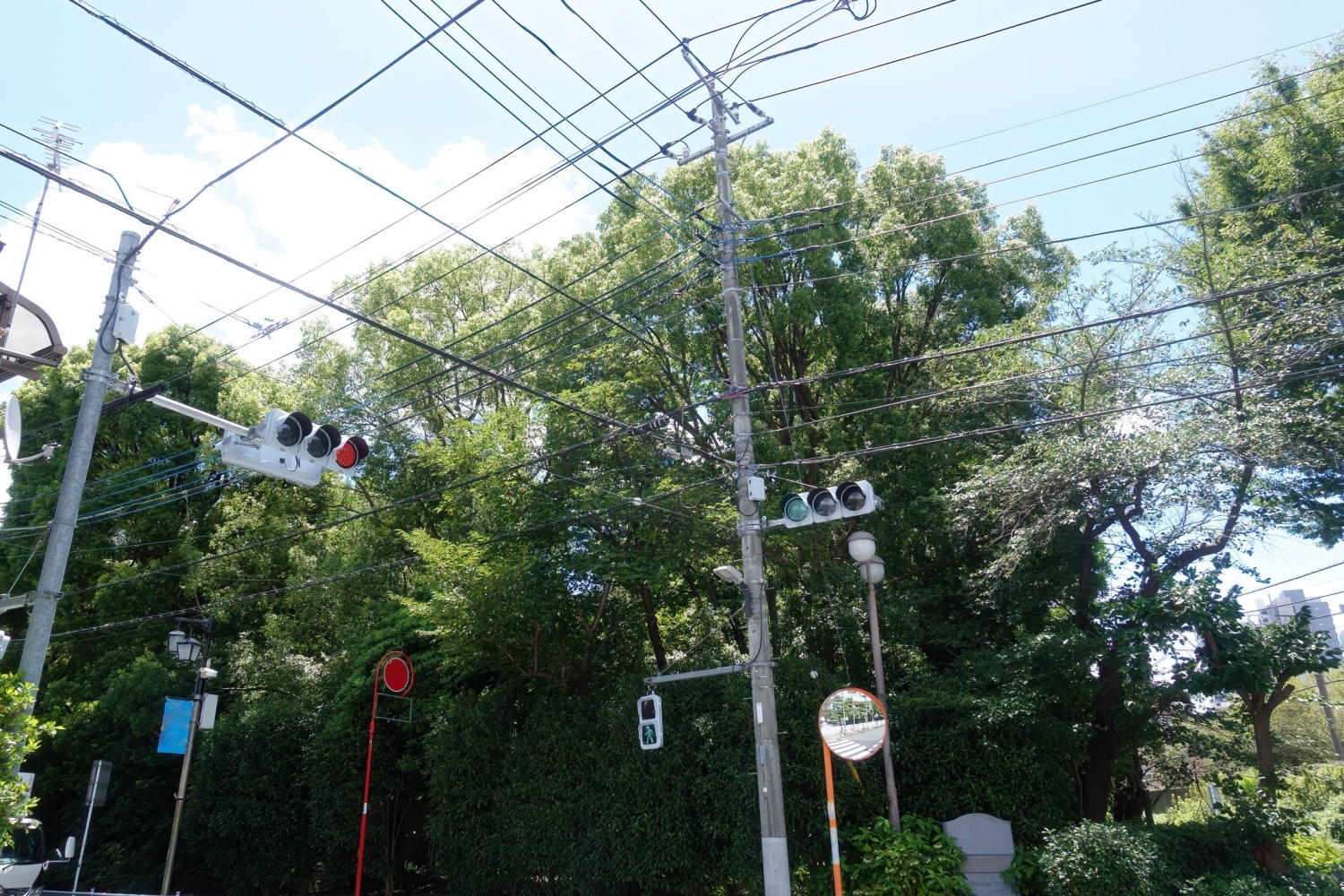 Japan's 10 major power firms to cut rates by over ¥1,000