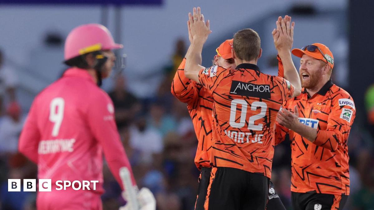 Anrich Nortje celebrates taking a wicket with his Sunrisers Eastern Cape team-mates