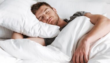 NHS issues '2-hour' rule for anyone with 3 symptoms at night