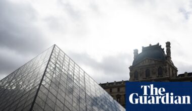 Water leak in the Louvre damages hundreds of works, museum says | Paris