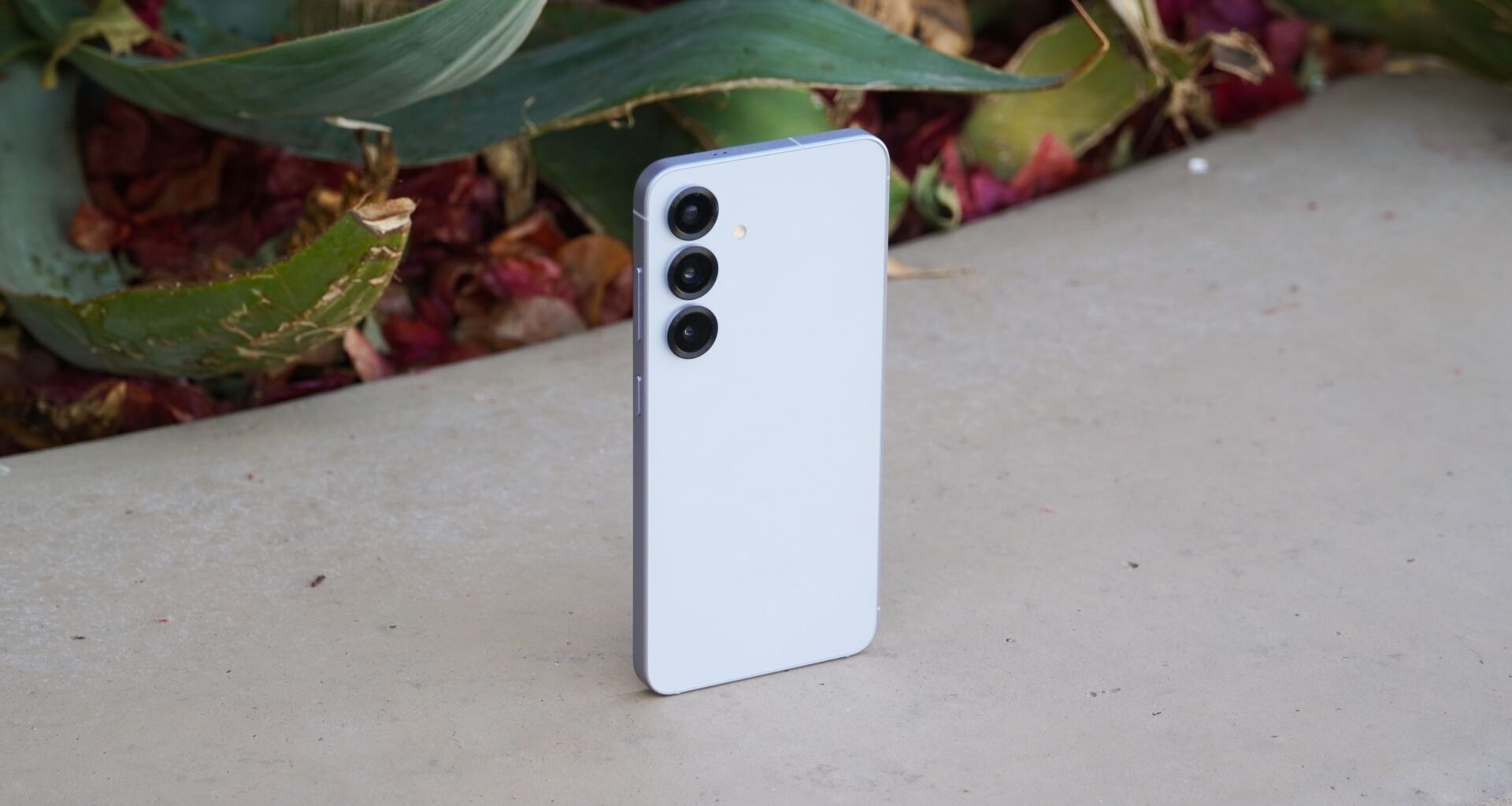 Ask Jerry: 'What's the best way to clean my phone?' Here are the do's and don'ts to cleaning your tech the safe way