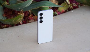 Ask Jerry: 'What's the best way to clean my phone?' Here are the do's and don'ts to cleaning your tech the safe way