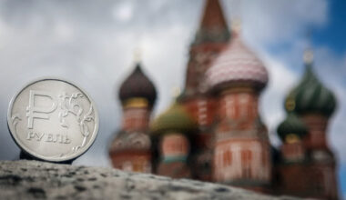 Russian Central Bank Cuts Key Interest Rate Amid Economic Slowdown