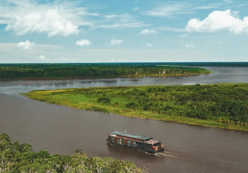 Aqua Nera boat on the Amazon River