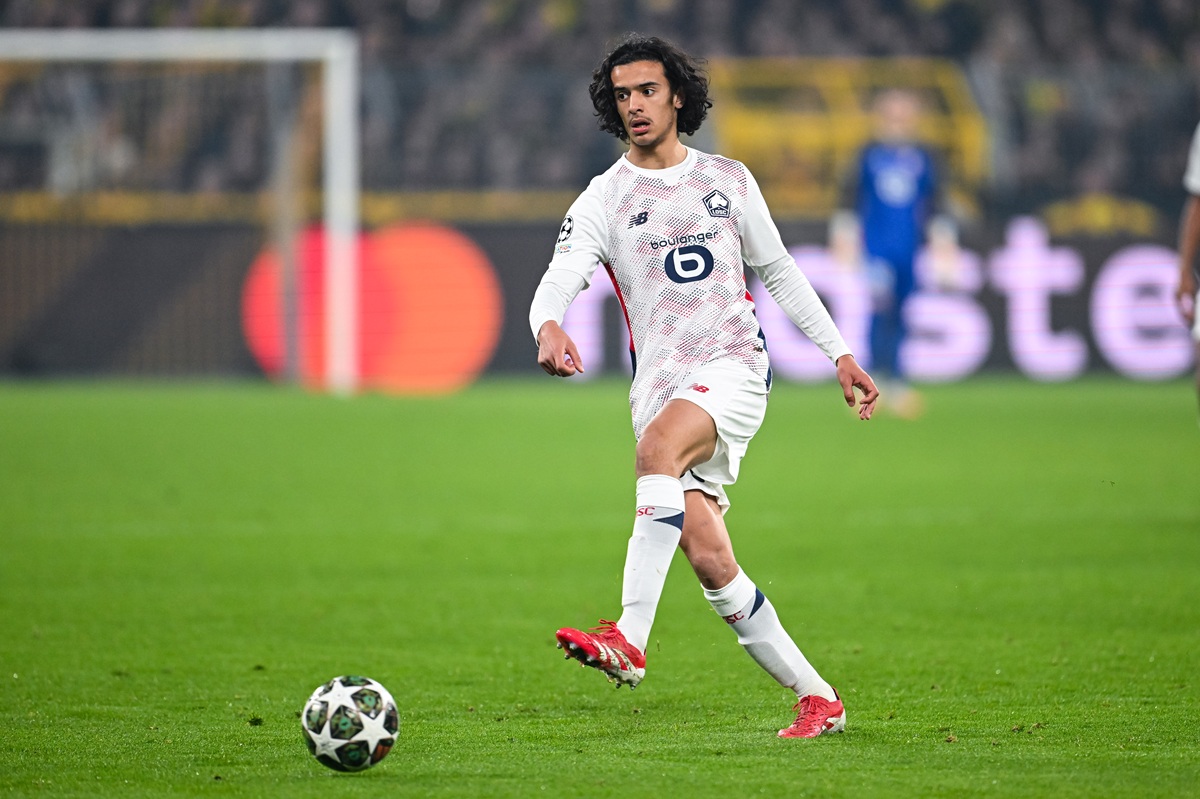 Arsenal makes contact to win race for Ligue 1 star