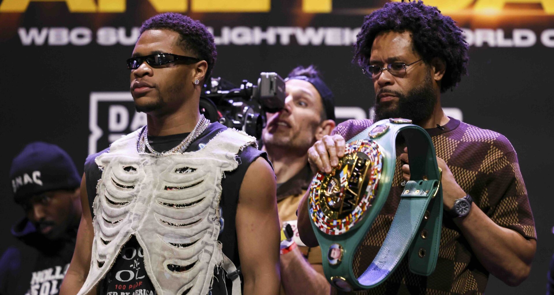 Bill Haney sings son's praises in boxing version of 'A Christmas Carol'