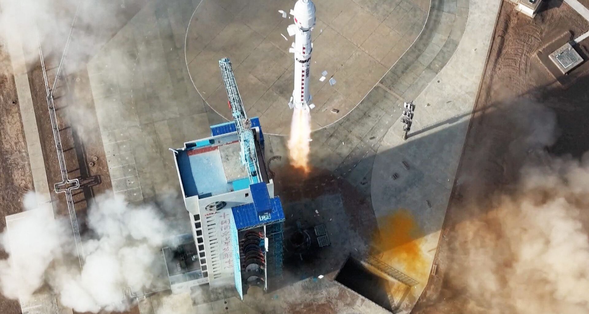 China breaks record with 3 Long March rocket launches in 19-hour stretch (video)