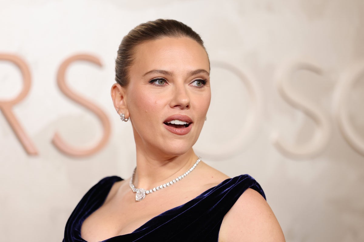 Scarlett Johansson doubles down on support for controversial director - The Independent