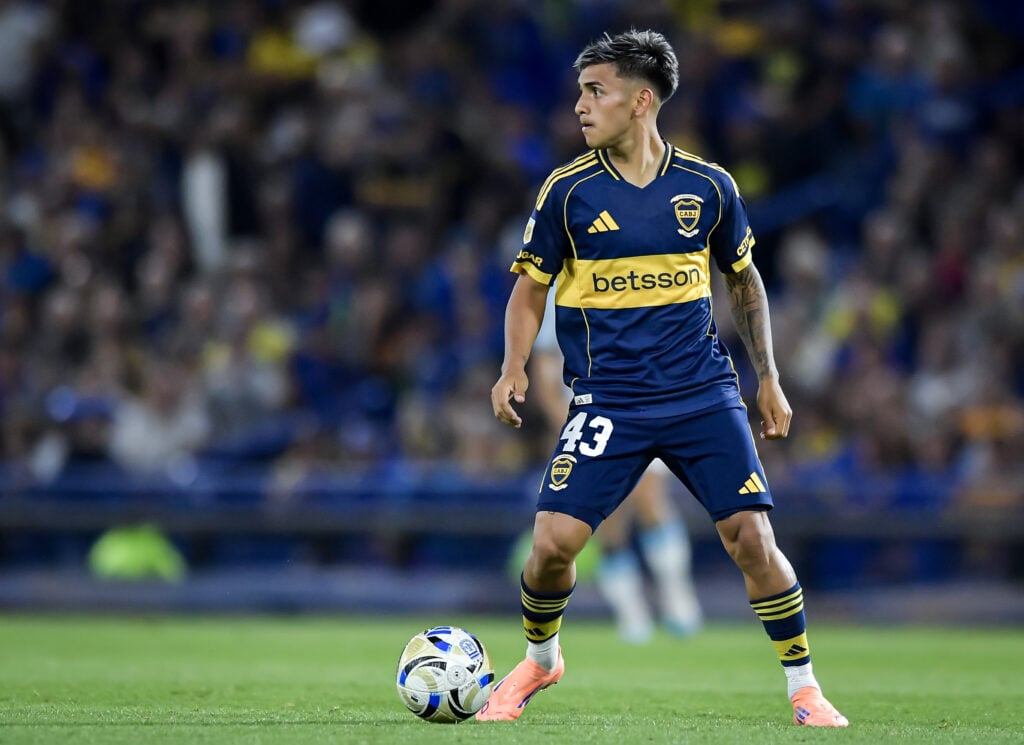 Milton Delgado during Boca Juniors v Racing Club - Semifinal: Torneo Clausura Betano 2025