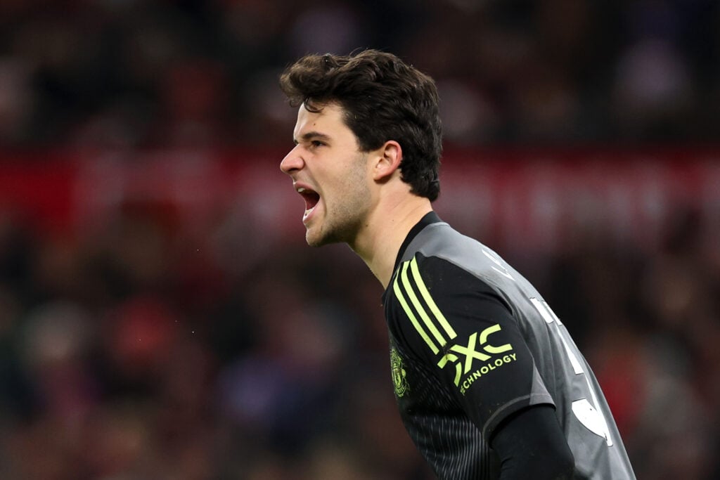 Senne Lammens against Wolves