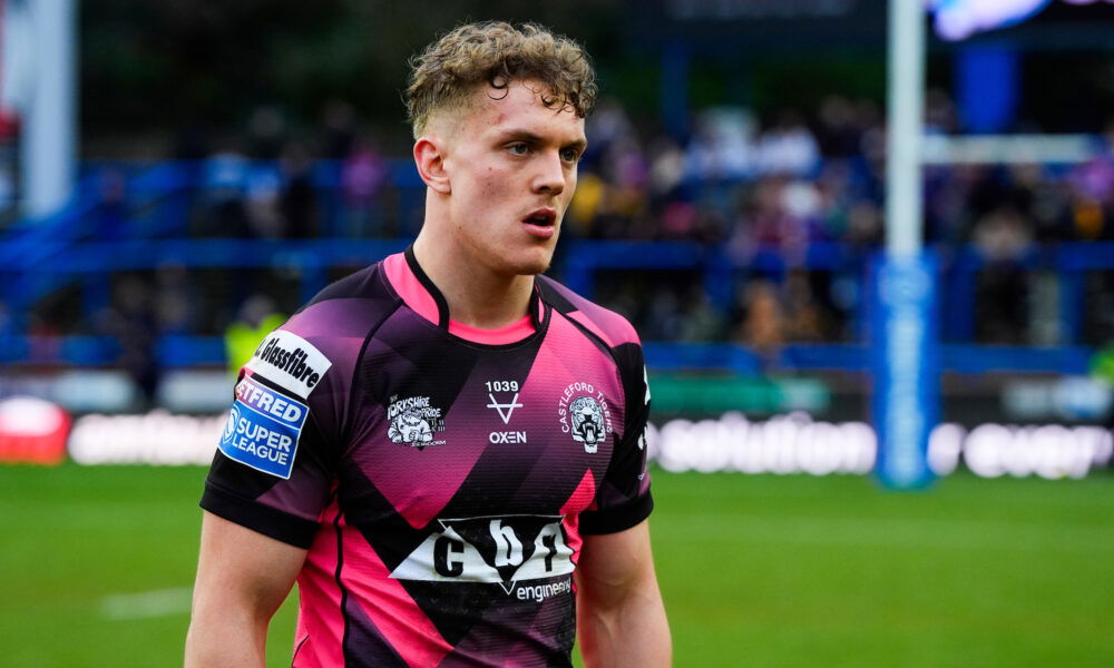 - 02/03/2025 - Rugby League - Betfred Super League Round 3 - Leeds Rhinos v Castleford Tigers - AMT Headingley, Leeds, England - Fletcher Rooney of Castleford looks dejected after his teams lose to Leeds