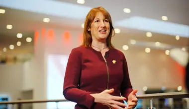 Downing Street denies 'recession-watch' after surprise GDP fall before Budget