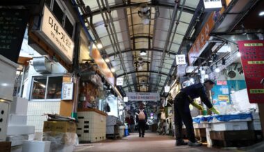 A traditional market in Seoul / Yonhap