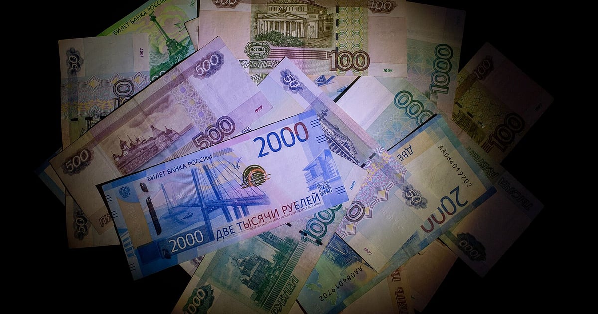 Ruble’s World-Beating Rally Poses New Risk For Russian Economy