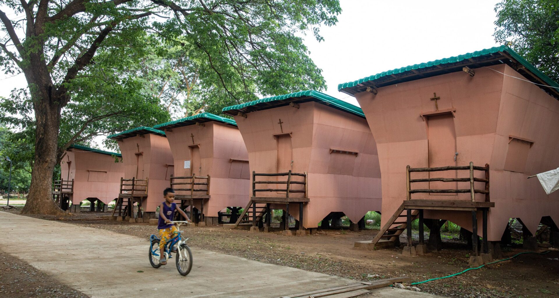 Housing Now Modular Bamboo Housing by Blue Temple and Housing Now