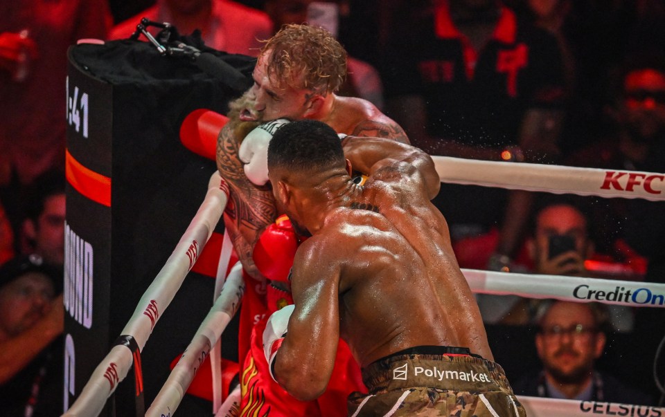 Anthony Joshua punches Jake Paul in the face during fight in Miami