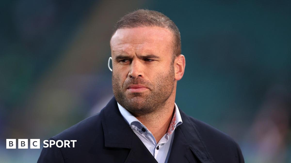 Jamie Roberts pitchside as a pundit