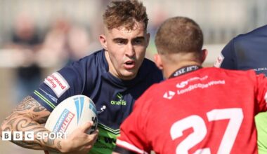 Finn McMillan in action for Barrow Raiders