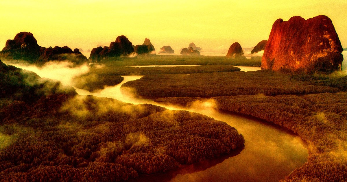 Scientists Find Evidence of Ancient Tropical Oasis on Mars