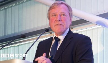 Hugh Morris gives a speech