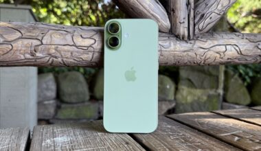 T-Mobile's end-of-year deals include four free iPhone 17, Galaxy S25, and more – but you'll have to be quick