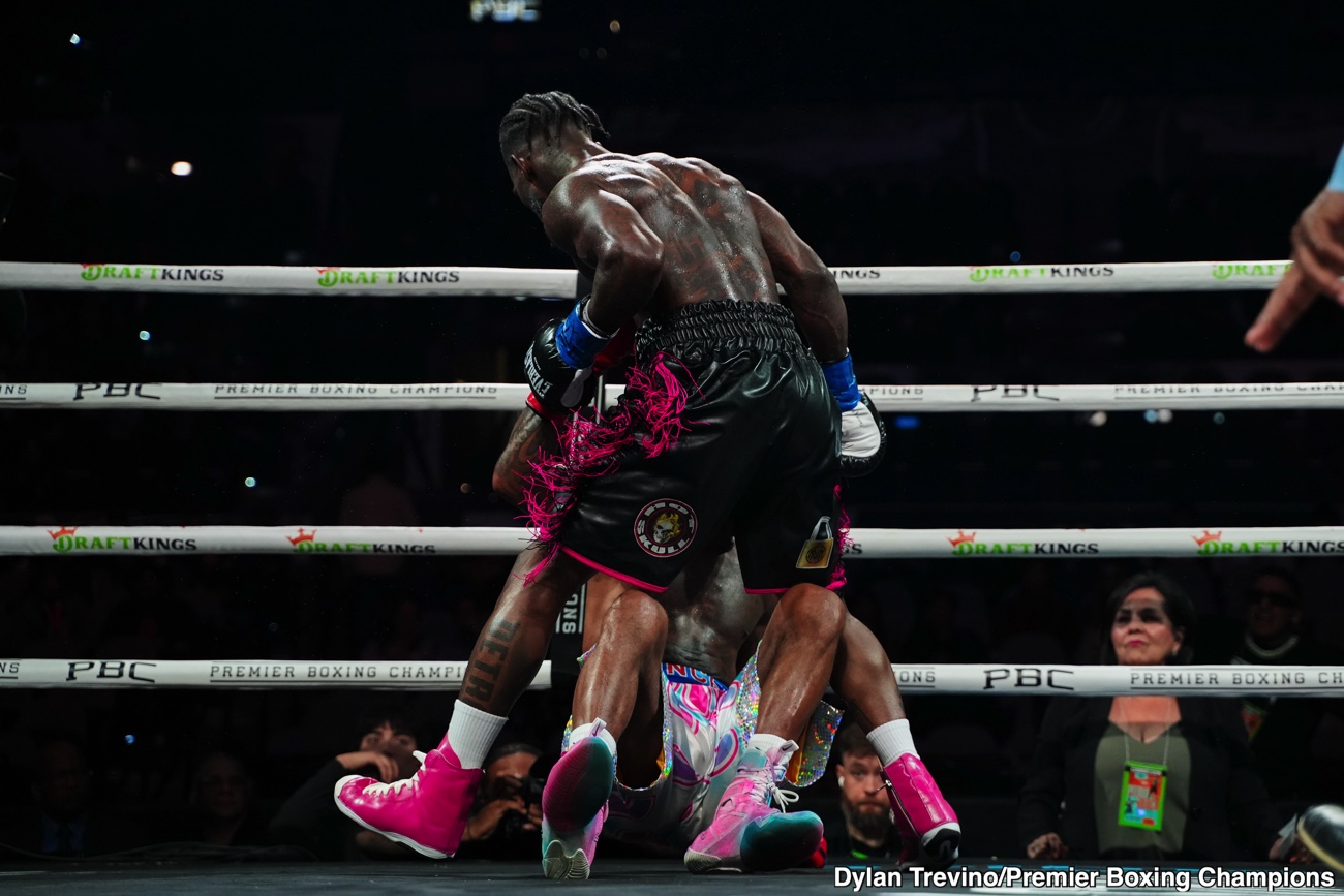 Image: Boxing Results: Frank Martin Flattens Barthelemy in 4th-Round KO