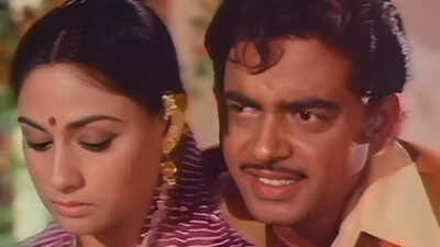 Shatrughan Sinha reacts to Jaya Bachchan's ‘drain-pipe pants’ remark on paparazzi, 'Aap log pant bhi achhi pehente hain aur shirt bhi achhi pehente hain'