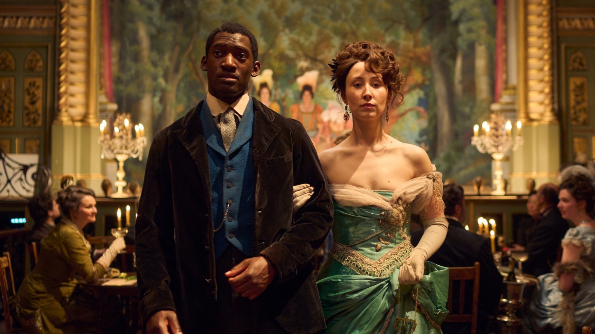 Malachi Kirby and Erin Doherty in 