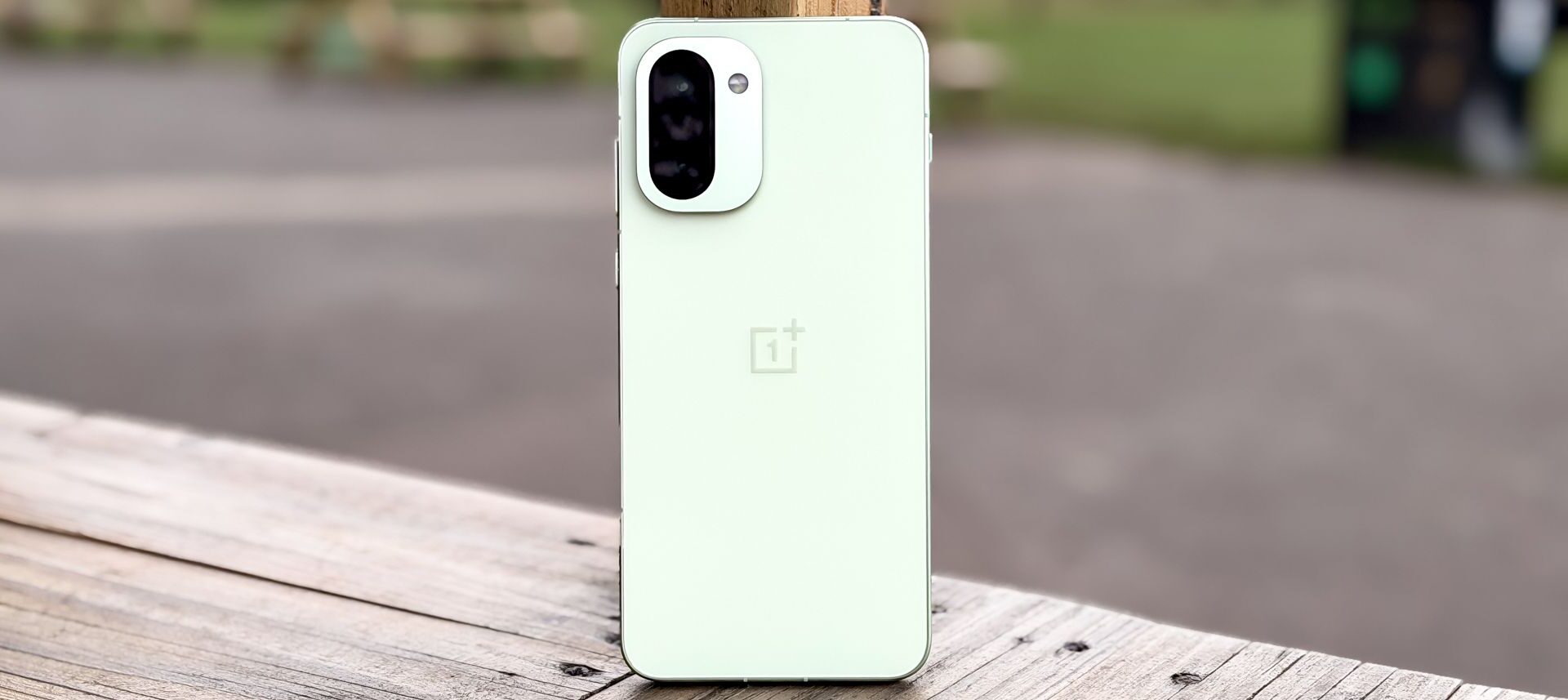 I've tested the OnePlus 15R: It's not the phone I expected