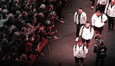 'We should applaud to the rafters the news that rugby on ITV is back with a bang.'