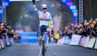 Mathieu van der Poel wins Azencross 2025