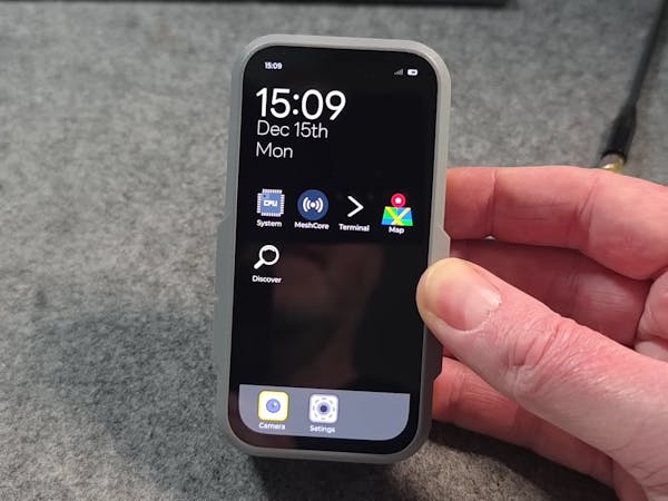 You Can Now Buy a MeshCore Smartphone