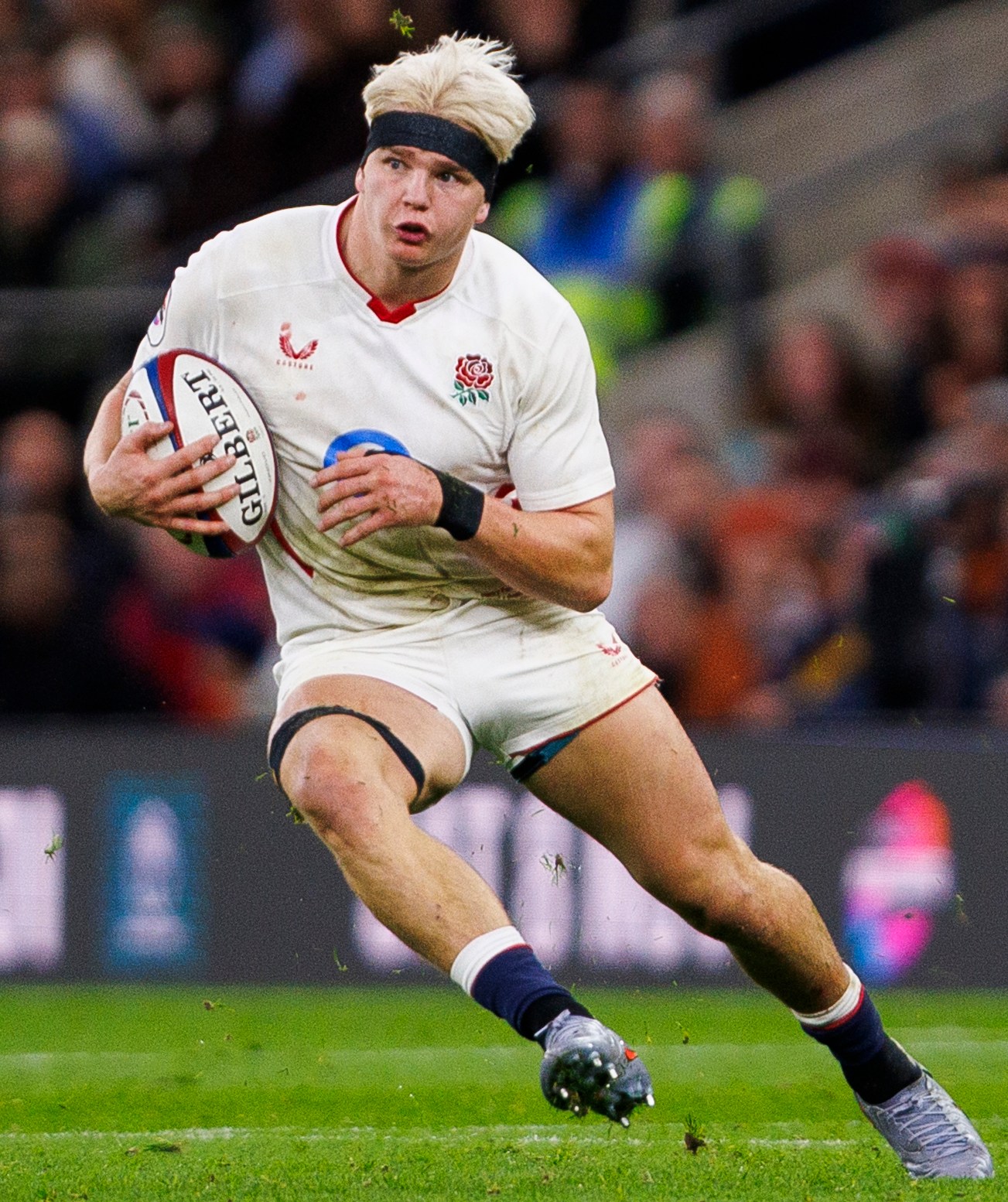 England's Henry Pollock in action during the Quilter Nations Series 2025 rugby international match against Australia.