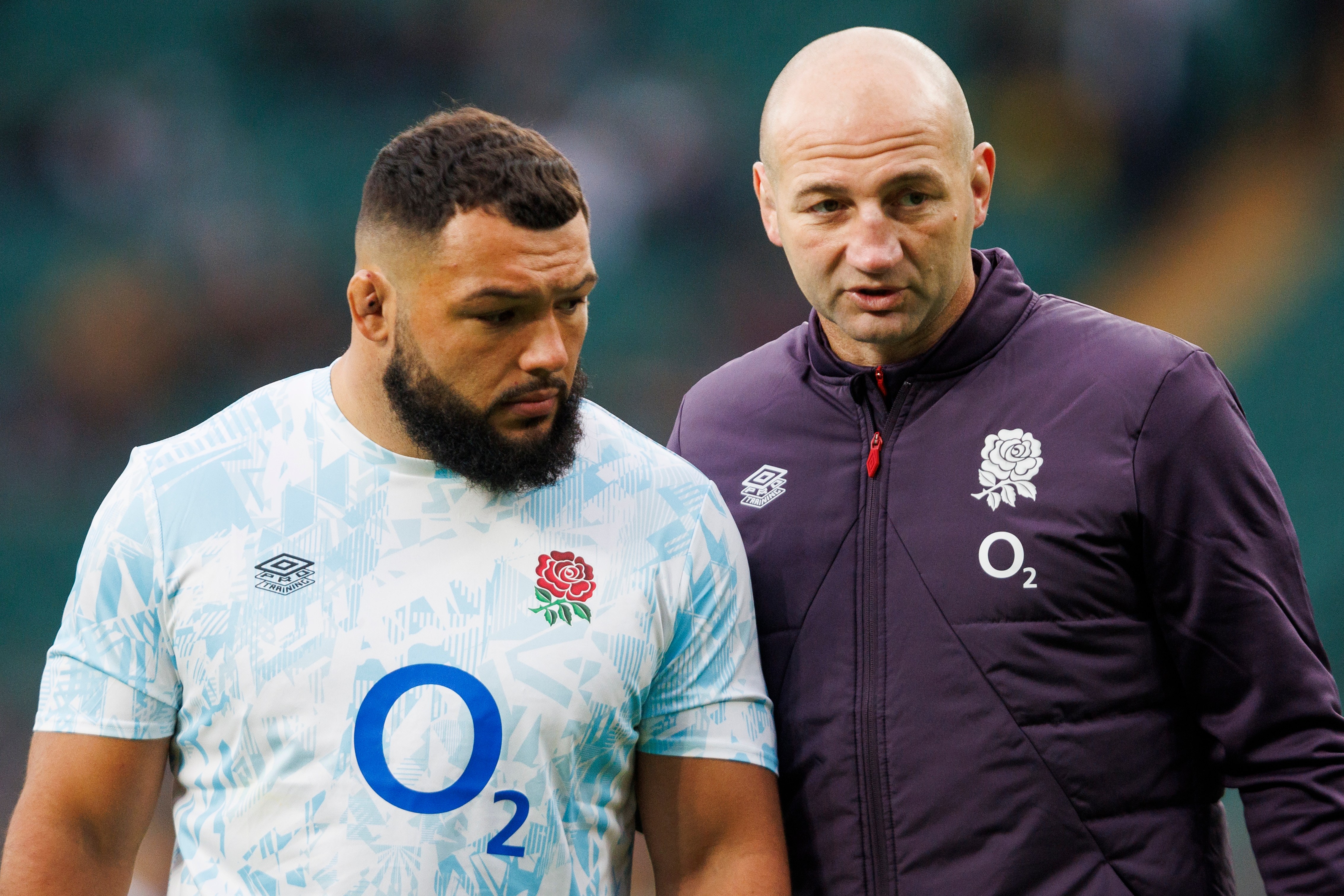 England player Ellis Genge and Head Coach Steve Borthwick during the Autumn Nations Series 2024 match.