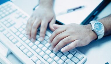 17% fall in job vacancies in 2025